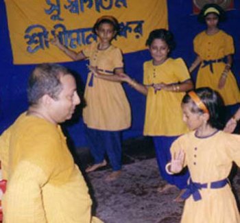 Choreographer Dhiman Shankar at a workshop of Nicwon in 2005